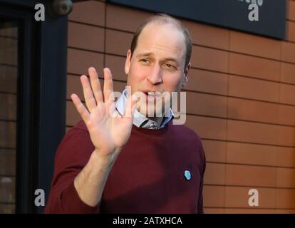 Le duc de Cambridge part après le lancement Des Week-Ends de Heist Bank à Paddington, Londres. Photo PA. Date De L'Image: Mercredi 5 Février 2020. Les Week-Ends Heads Up verront chaque équipe de football de l'autre côté de la Premier League, de la Ligue anglaise de football, De la Ligue nationale, de la Super League féminine Barclays, Du championnat FA pour femmes et De la Ligue nationale des femmes FA consacrer leurs matchs à l'œuvre de charité Heads Up Voir l'histoire de l'AP ROYAL Cambridge. Crédit photo devrait lire: Philip Toscano/PA Wire Banque D'Images