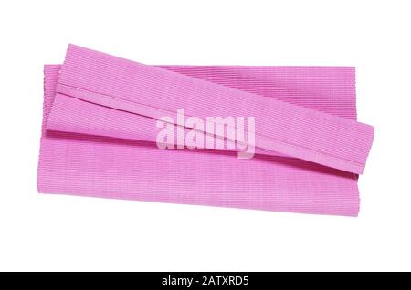 Placémiat de coton tissé rose isolé sur blanc Banque D'Images