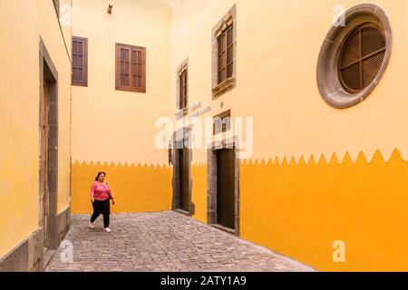 Architecture historique peinte aux couleurs vives et maisons coloniales espagnoles à Vegueta, Las Palmas de Gran Canaria vieille ville, Gran Canaria, îles Canaries Banque D'Images