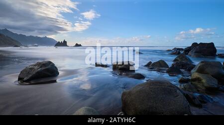 Plage de Benijo à côté du village D'Almaciga. Tenerife - Îles Canaries Banque D'Images