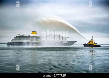 Croisière Spirit of Discovery avec un canon à eau à Édimbourg Banque D'Images