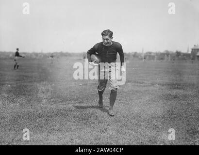 Joueur de football de l'Université Harvard F.J. O'Brien Banque D'Images