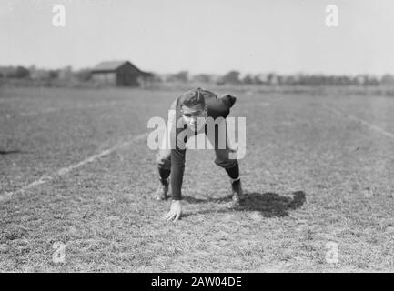 Joueur de football de l'Université Harvard G.A. McKinlock, Jr Banque D'Images