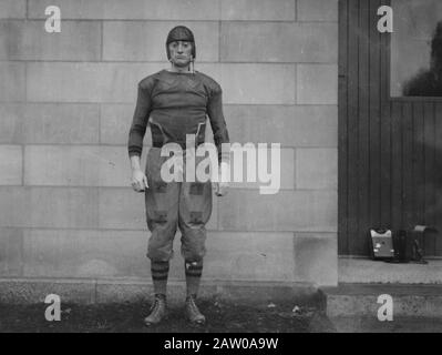 Joueur de football historique 'Tully' CA. 1910-1915 Banque D'Images