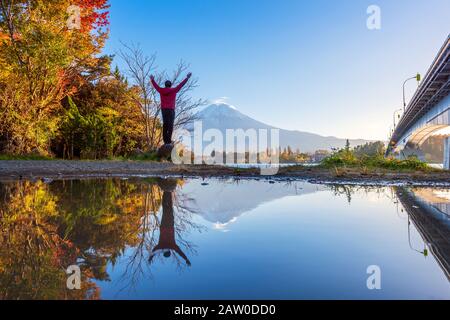 Coucher Du Soleil Sur Le Lac Kawaguchiko, Montagne Fuji, Japon Banque D'Images