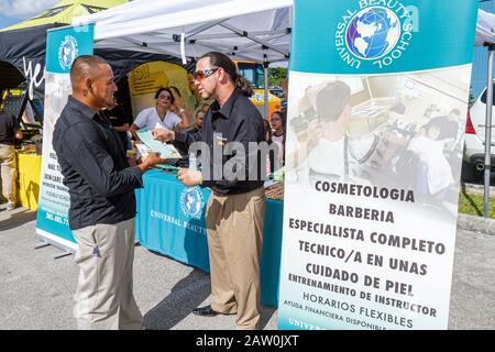 Miami Florida,Arts in the Street,Independence of Central America & Mexico Cultural Integration Day,Hispanic exposant,special,Spanish language,bilingu Banque D'Images