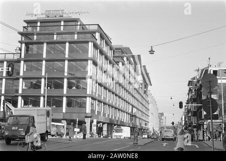 Nouveau bâtiment General Bank Pays-Bas à Vijzelstraat Amsterdam en fonctionnement, extérieur Date : 22 octobre 1973 lieu : Amsterdam, Noord-Holland mots clés : banques, bâtiments Banque D'Images