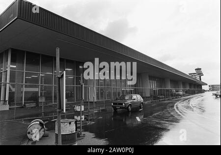 Nouveau Bâtiment À Schiphol Date : 17 Décembre 1974 Lieu : North-Holland, Schiphol Banque D'Images