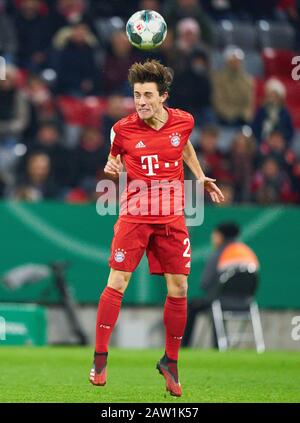 Munich, Allemagne. 05 février 2020. Football Munich-Hoffenheim, Munich, 5 Février 2020. Alvaro ODRIOZOLA, FCB 2 FC BAYERN MUNICH - TSG 1899 HOFFENHEIM 4-3 - LA RÉGLEMENTATION DFB INTERDIT TOUTE UTILISATION DE PHOTOGRAPHIES comme SÉQUENCES D'IMAGES et/ou QUASI-VIDÉO - DFB-Pokal, coupe de football allemande, meilleur de huit, Munich, 05 février 2020. Saison 2019/2020, Crédit: Peter Schatz/Alay Live News Banque D'Images