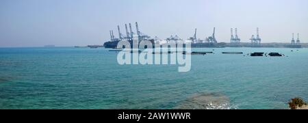 Autour De Malte - Port Hiele - Docks Commerciaux Banque D'Images