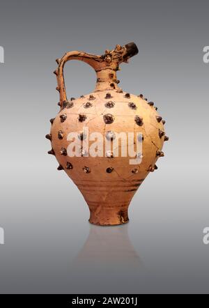 Pichet rituel Minoan grec avec protusions spiky Katsambas 1450-1450 av. J.-C., Musée archéologique d'Héraklion. Banque D'Images