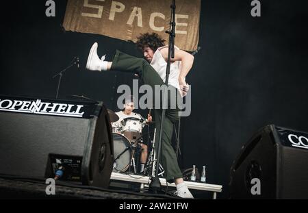Copenhague, Danemark. 20, 2018. Le groupe américain de punk Hardcore Turnstile organise un concert en direct lors du festival danois de métaux lourds Copenhague 2018. Ici, le chanteur Brendan Yates est vu en direct sur scène. (Crédit Photo: Gonzales Photo - Nikolaj Bransholm). Banque D'Images