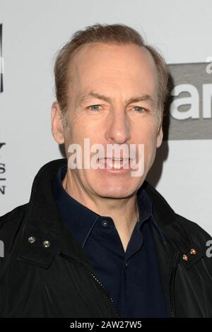 5 février 2020, Los Angeles, CA, États-Unis: Los ANGELES - 5 FÉVR.: Bob Odenkirk à la première saison de ''Better Call Saul'' 5 à l'Arclair Hollywood le 5 février 2020 à Los Angeles, CA (Credit image: © Kay Blake/ZUMA Wire) Banque D'Images