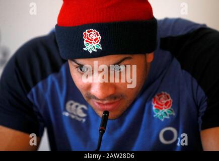 Jonathan Joseph, en Angleterre, lors d'une conférence de presse au Pennyhill Park, Bagshot. Banque D'Images