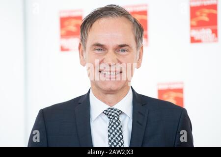 Stuttgart, Allemagne. 06 février 2020. Oliver Blume, président du conseil d'administration de Porsche AG, participe à la cérémonie de remise des prix « meilleures voitures 2020 » organisée par le magazine « automobile et sport ». Crédit: Tom Weller/Dpa/Alay Live News Banque D'Images