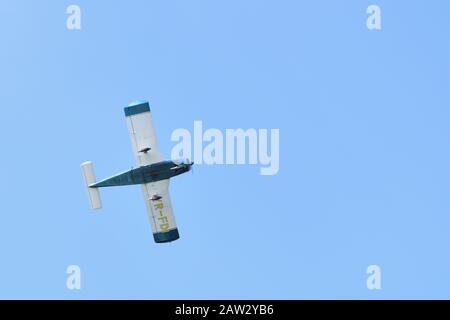 Piper PA-28-140 Cherokee à Bucarest, Roumanie, 15 septembre 2018 - Crangasi Air Show Banque D'Images