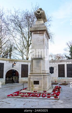 Cénotaphe de Portsmouth, une guerre, un monument dans le centre-ville, Portsmouth, Angleterre, Royaume-Uni. Banque D'Images