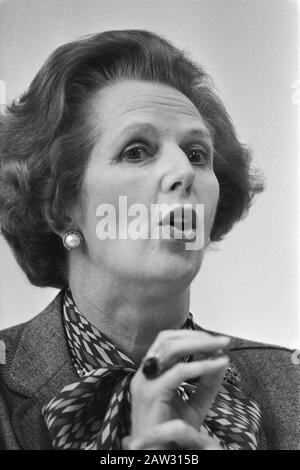 Visite du Premier ministre britannique Margaret Thatcher Premier ministre Thatcher lors d'une conférence de presse Date : 19 septembre 1983 mots clés : présidents, conférences de presse Banque D'Images