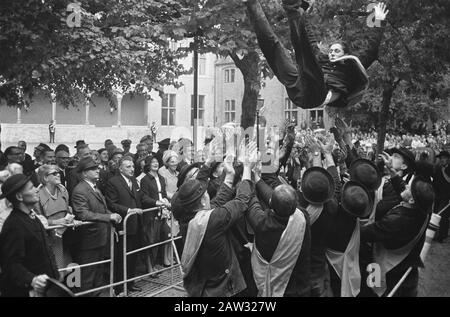 Visite Royale À Zeeland. Ring Stabbing Date: 14 septembre 1967 lieu: Zeeland mots clés: Princes, PRINCESSES, RING STABBING, visite Banque D'Images