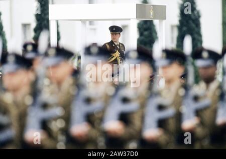 Le Prince Andrew, duc de York, rend visite à l'armée britannique, en Allemagne. Juillet 1989 Banque D'Images
