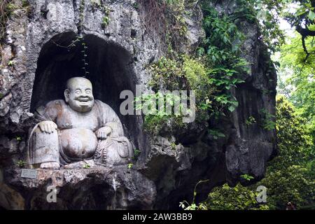 Sculptures du parc Lingyin sur le lac Ouest en Chine Banque D'Images