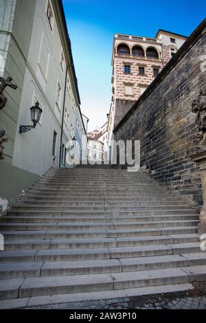 Vue sur un escalier à Prague, en République tchèque Banque D'Images