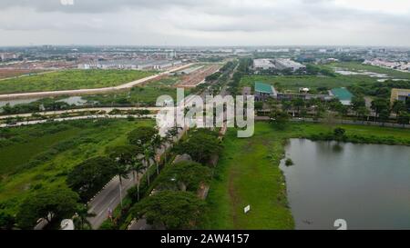 JAKARTA. INDONÉSIE - 7 FÉVRIER 2020: VUE AÉRIENNE. Eon MALL Jakarta Garden City, EON est un Plus Grand centre commercial de l'est de Jakarta. Banque D'Images