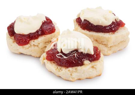 Studio tourné de scones faits maison, crème épaisse et confiture de fraises. Quand la crème est sur le dessus, il a dit qu'il s'agit d'une version corniche - John Gollop Banque D'Images