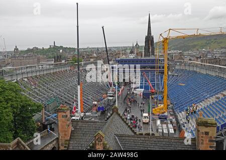 Edinburgh, Scotland / USA - 13 juin 2019: Des tribunes de sièges temporaires sont construites pour le Royal Edinburgh Military Tattoo Performa Banque D'Images