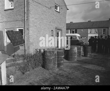 Recherche radioactive Chimney / compromise Date : 14 février 1958 lieu : Wells mots clés : recherche Banque D'Images