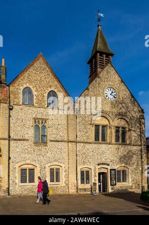 Musée De La Salle Moyse Bury St Edmunds Suffolk. L'un des plus anciens bâtiments nationaux d'East Anglia, datant d'environ 1180, aujourd'hui un musée et une galerie. Banque D'Images