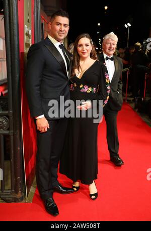 M. Rab Wilding (à gauche) et M. Jill Morgan ont assisté aux Sun Military Awards 2020 qui se sont tenus à La Salle De Banquet de Londres. Banque D'Images