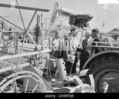 Exposition Agricole Utrecht Date: 1 Mai 1952 Lieu: Utrecht Mots Clés: Commerce Agricole Banque D'Images