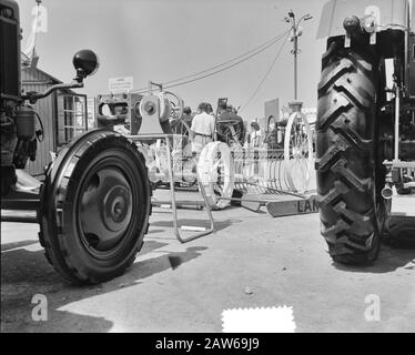 Exposition Agricole Utrecht Date: 1 Mai 1952 Lieu: Utrecht Mots Clés: Commerce Agricole Banque D'Images