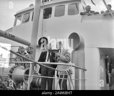 Procès Mary North Nv Zaanlandse Scheepvaartmaatschappij Zaandam Date : 14 Juillet 1956 Lieu : Hollande-Nord, Zaandam, Zaanstad Mots Clés : Tests De Navigation Nom De L'Institution : Zaanlandse Scheepsbouwmaatschappij Banque D'Images