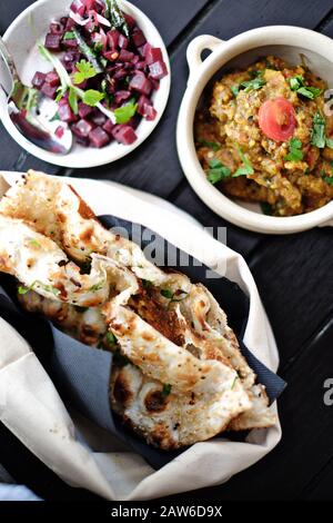 Cuisine indienne moderne avec une touche de modernité, cuisine fine à Sydney, en Australie Banque D'Images