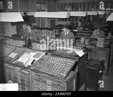 Bomb De La Société De Mission Par Sigfried Date: 13 Mars 1957 Mots Clés: Emploi, Personne De Travail Nom: Société Bom Nom De L'Institution: Sigfried Banque D'Images