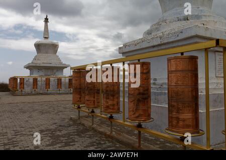 Complexe bouddhiste Mati si près de Zhangye dans la province de Gansu Banque D'Images