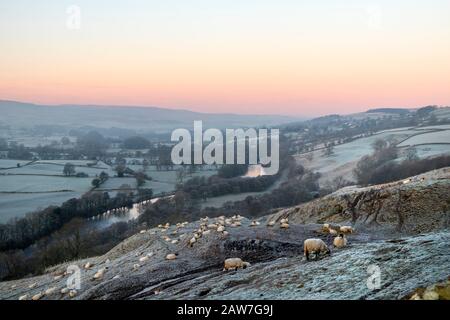 Middleton-in-Teesdale, comté de Durham, Royaume-Uni. 7 février 2020. Météo britannique. C'était un début froid et brumeux près de Middleton-in-Teesdale, comté de Durham. Crédit: David Forster/Alay Live News Banque D'Images