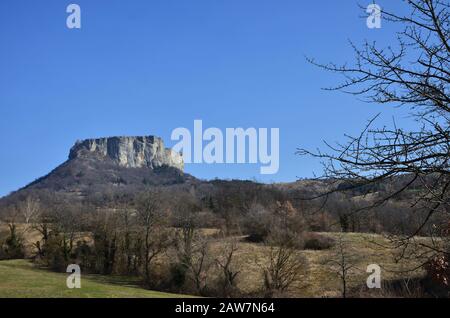 La pierre Bismantova vue de l'arrière Banque D'Images