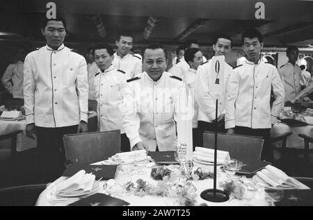 Cuisiniers à Orange préparé pour l'occasion de la fête du 25ème anniversaire de mariage de la Reine Juliana et du Prince Bernhard Date: 2 mai 1962 mots clés: Balles, fêtes, anniversaires, cuisiniers Banque D'Images