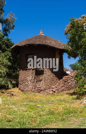 Hutte de maison de boue arrondie typique, Lalibela, Ethiopie Banque D'Images