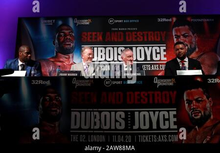 Daniel Dubois (gauche), Frank Warren (centre-gauche), John Rawling (centre-droit) et Joe Joyce lors de la conférence de presse à BT Tower, Londres. Banque D'Images