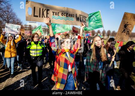 Den Haag, Pays-Bas. 7 février 2020. LA HAYE, Malieveld, 07-02-2020, Exactement un an après la première grande grève climatique, les étudiants redescendent dans la rue pour le climat. Crédit: Pro Shots/Alay Live News Banque D'Images