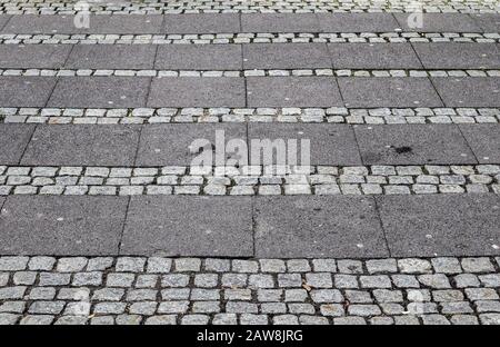 Vue rapprochée détaillée sur les textures de rue pavées en haute résolution Banque D'Images