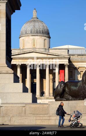 Londres, Angleterre, Royaume-Uni. La Galerie Nationale De Trafalgar Square Banque D'Images
