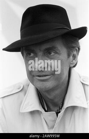 Harald Juhnke, deutscher Schauspieler, Sänger und Entertainer, Deutschland um 1980. Acteur, chanteur et artiste allemand Harald Juhnke, Allemagne vers 1980. Banque D'Images