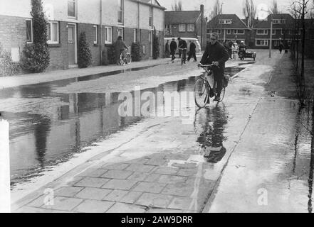 Rues inondées à Meppel Date : 23 janvier 1962 lieu : Meppel mots clés : rues Banque D'Images