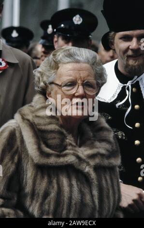 Queen's en 1979, Soestdijk defile; Queen Juliana, head Date: 30 avril 1978 mots clés: Défilés de mode, QUEEN Person Nom: Juliana (Queen Netherlands), Juliana, Queen Banque D'Images