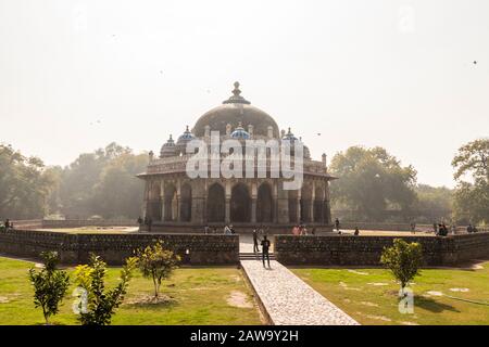 Delhi, Inde. La tombe De L'Isa Khan Niazi, qui fait partie du complexe Tombeau d'Humayun. Un Site Du Patrimoine Mondial Banque D'Images